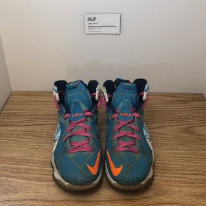 Used Lebron 12s blue white pink orange size 7y